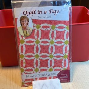 Quilt in a Day Nouveau Wedding kit included templates & tissue unused FF